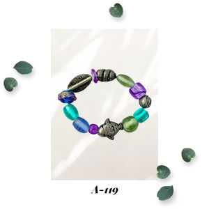 A fish of it's path mixed glass and acrylic beaded stretch bracelet